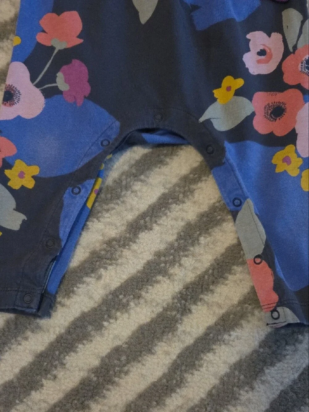 Tea Collection Onesie Purple Top and Navy Floral Bottom Size 6-9 months